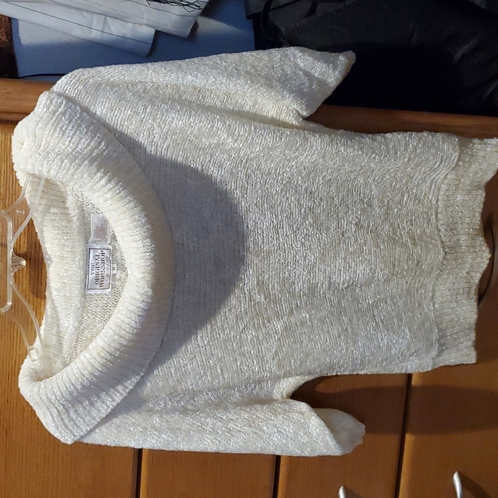 NWOT VINTAGE The Original Workshop Medium cow neck & sleeves Medium